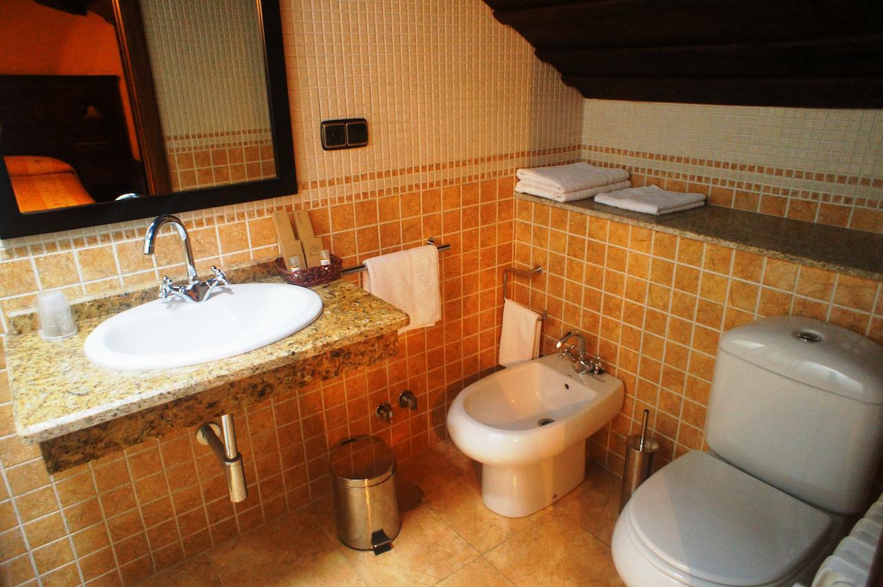 Hotel Mirador Da Ribeira Viana do Bolo Exterior foto
