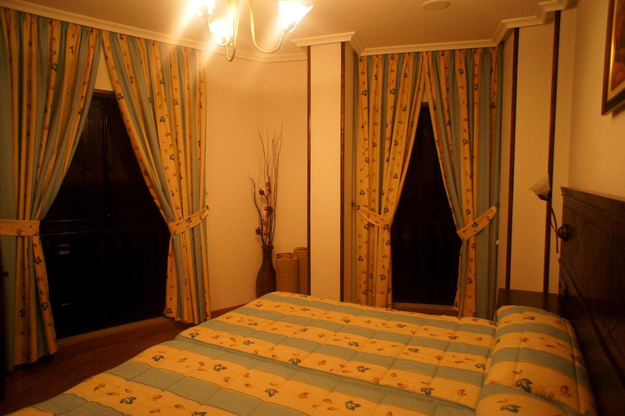 Hotel Mirador Da Ribeira Viana do Bolo Zimmer foto